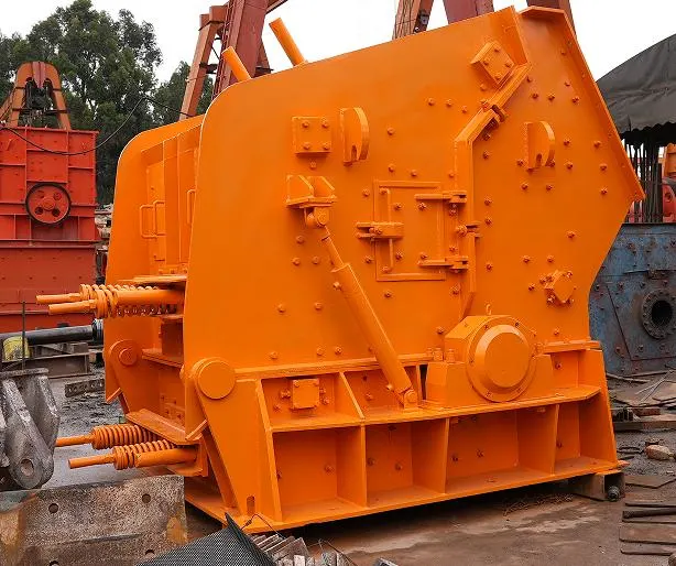 채광/Construction/Metallurgy/Cement를 위한 좋은 조건과 사용된 고품질 스톤 임팩트 크러셔 PF1315