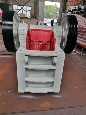 소규모 암석파쇄기 PE250*400을 채굴하는 15Kw 조 크러셔 기계 5-20 TPH