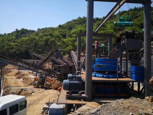공장 제조 원형 4.25FT 사이몬스는 지금 판매 중 돌 파쇄기를 원뿔꼴로 만듭니다, 마이닝 분쇄기가 200tph를 기계화합니다
