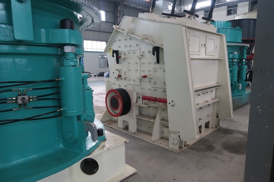 백운석을 압도하는 수평선상 영향 돌 파쇄기 기계 200Kw PF1315 이차적 보고