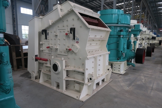 백운석을 압도하는 수평선상 영향 돌 파쇄기 기계 200Kw PF1315 이차적 보고