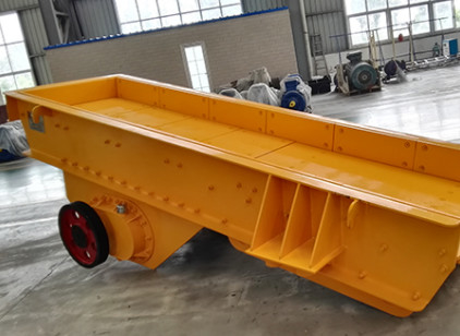 공급 장치 500 TPH를 진동시키는 30KW 진동성 트레이 피이더 보고 메뚜기 ZSW 시리즈